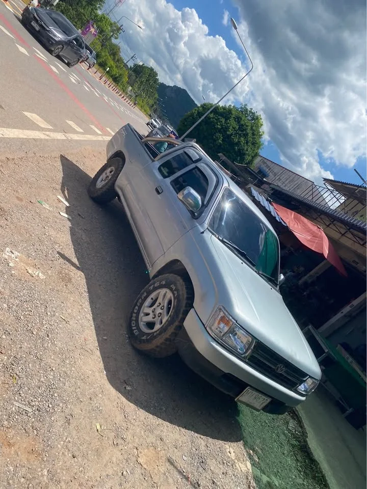 1997 Toyota Hilux Tiger VI 3