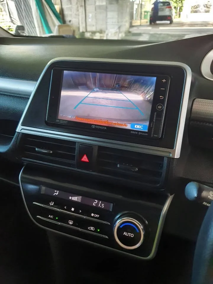 2016 Toyota Sienta II 2