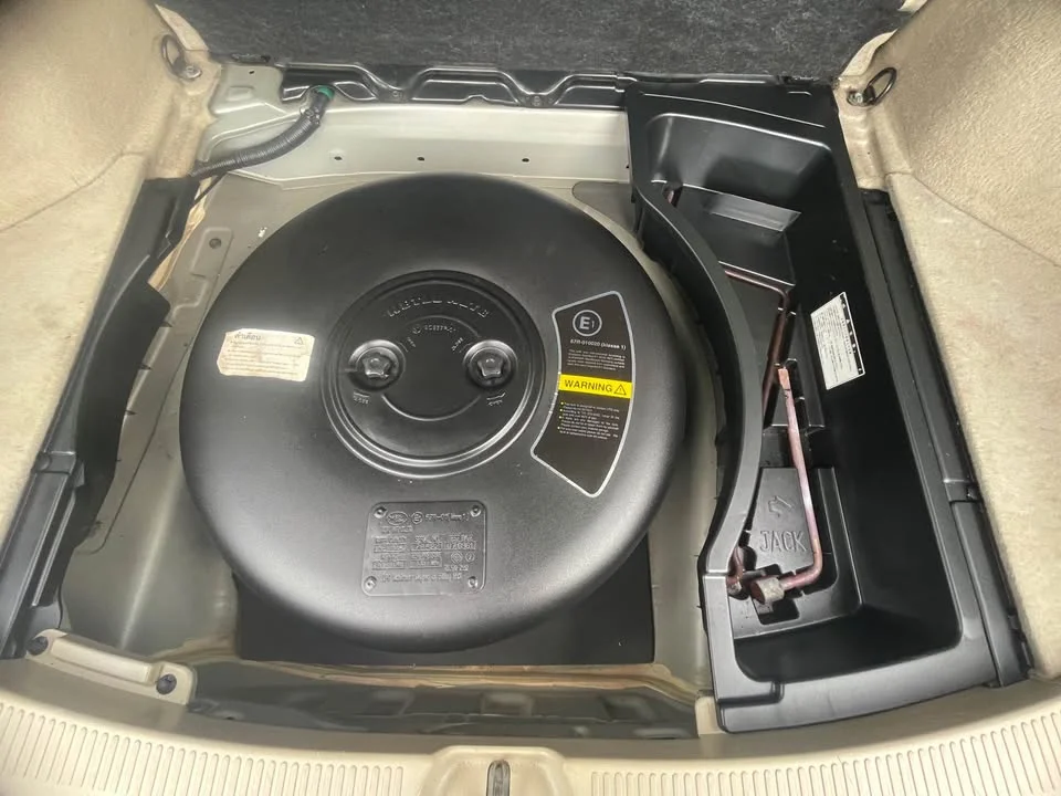 2004 Toyota Harrier I 3