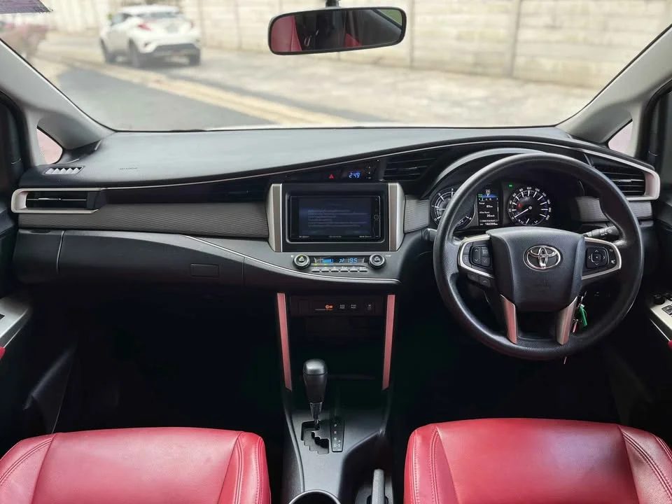 2017 Toyota Innova II 3