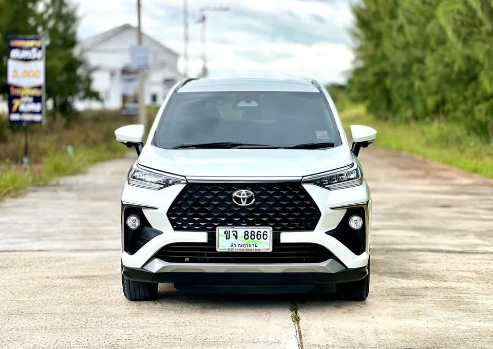 2022 Toyota Veloz III 2