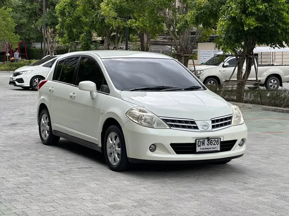 2010 Nissan Tiida I (C11) 3