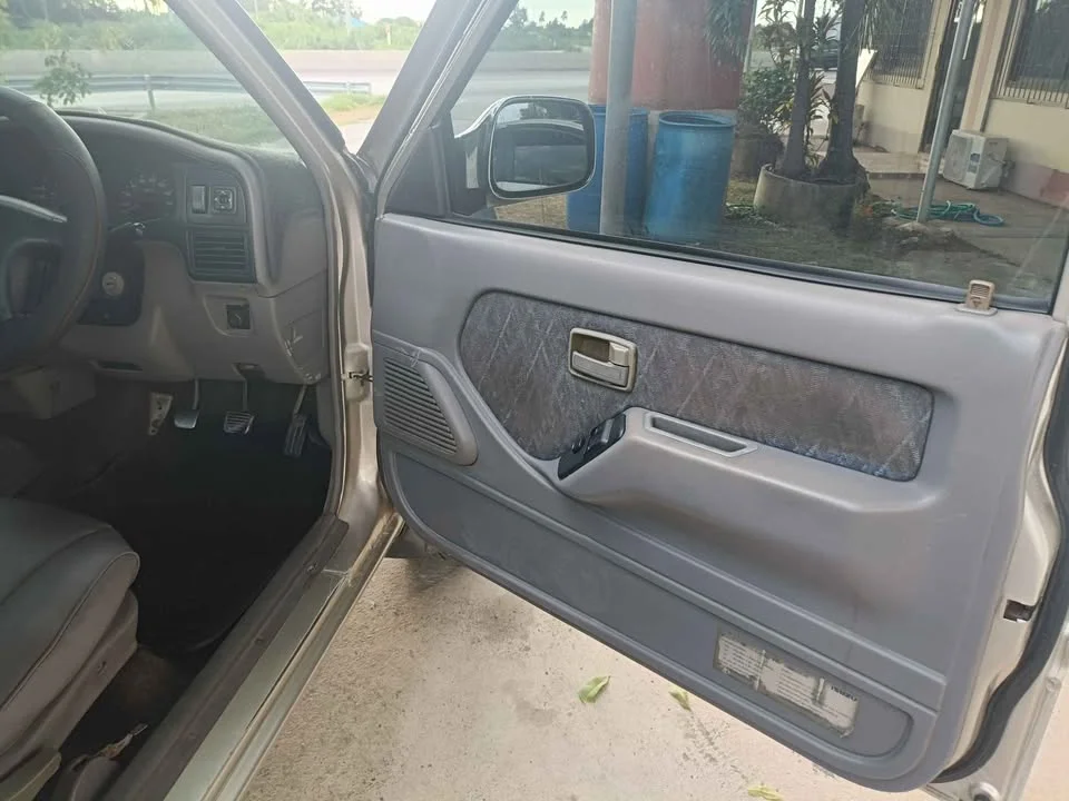 2001 Isuzu Faster Dragon Eyes III 3
