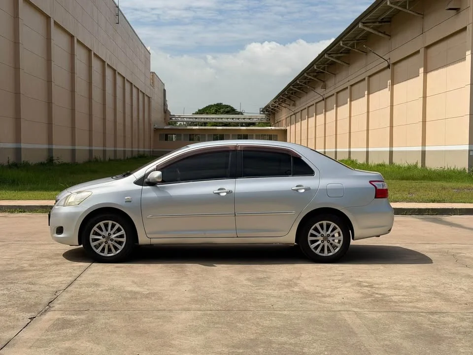 2010 Toyota Vios II 2