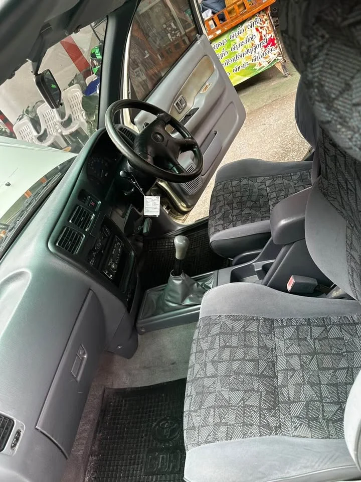 2002 Toyota Hilux Tiger VI 2
