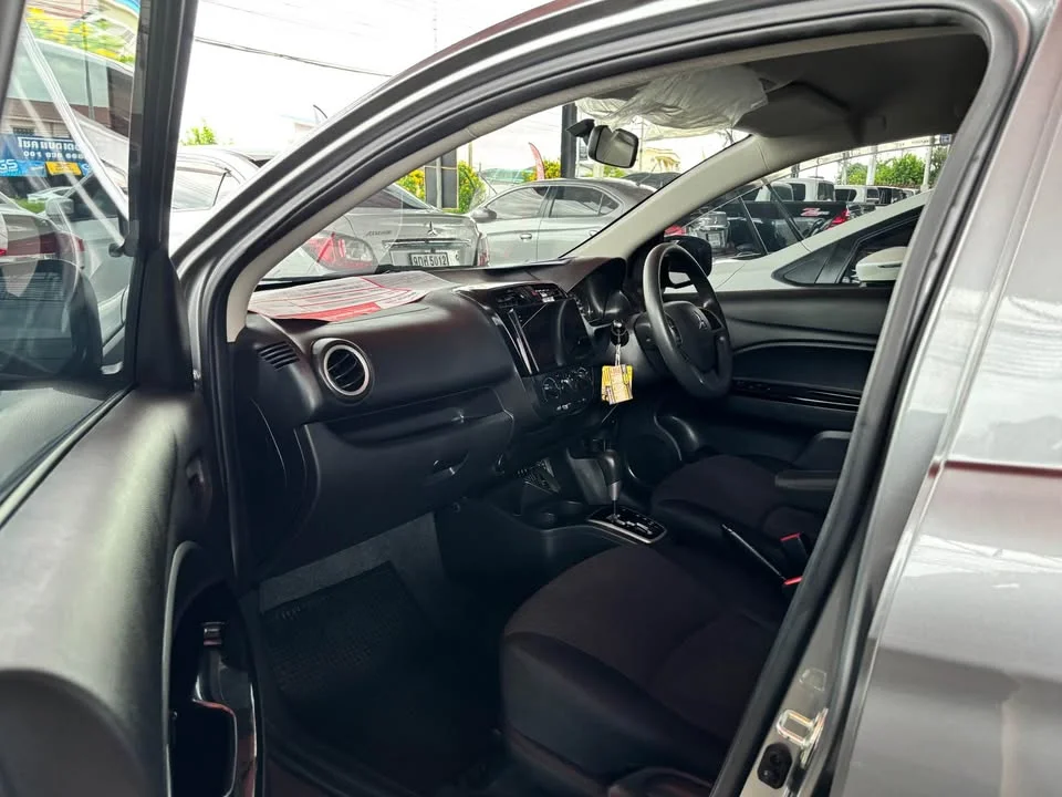 2019 Mitsubishi Mirage VI 3
