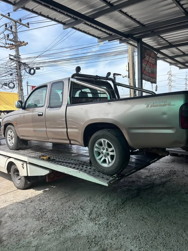 2002 Toyota Hilux Tiger VI 2