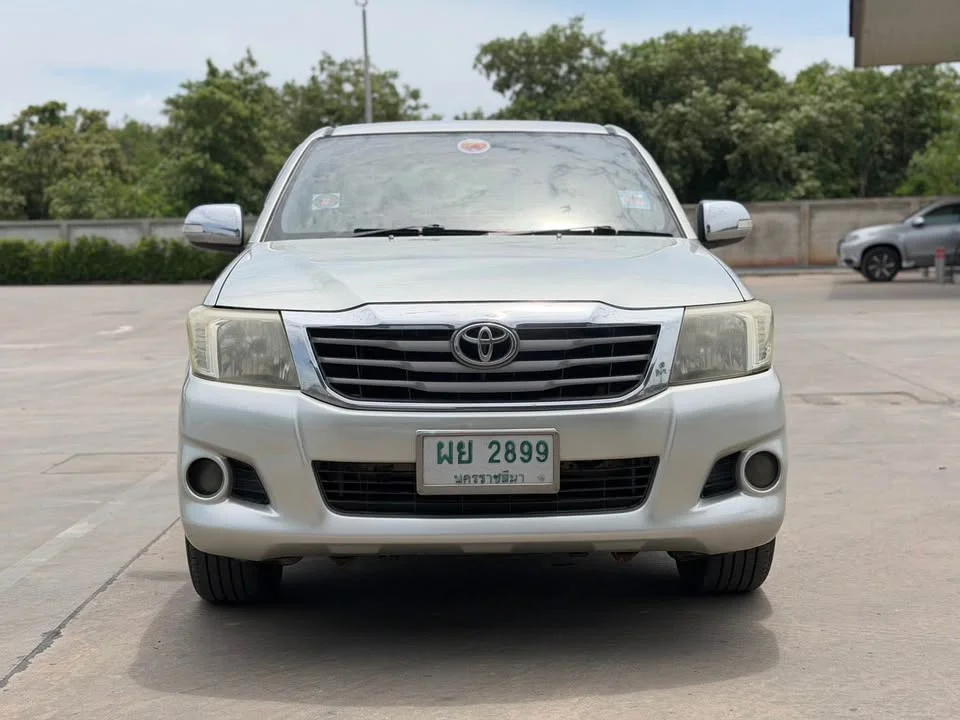 2013 Toyota Hilux VII 2