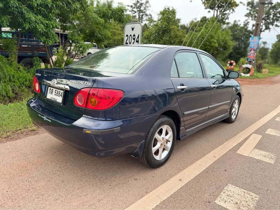 2002 Toyota Corolla Altis IX (E120) 3