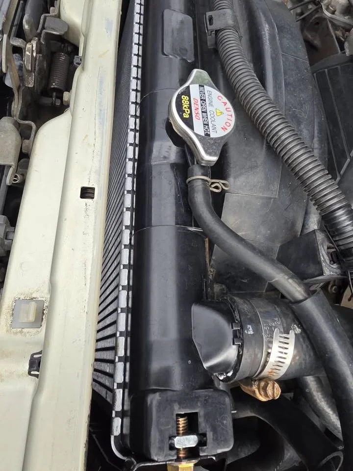 2000 Toyota Hilux Tiger VI 2
