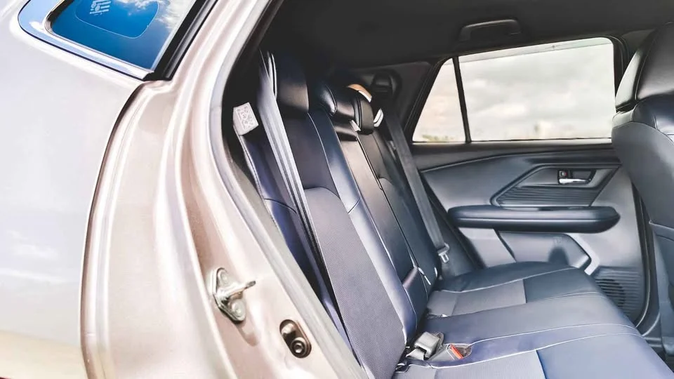 2024 Toyota Yaris Cross AC200 2