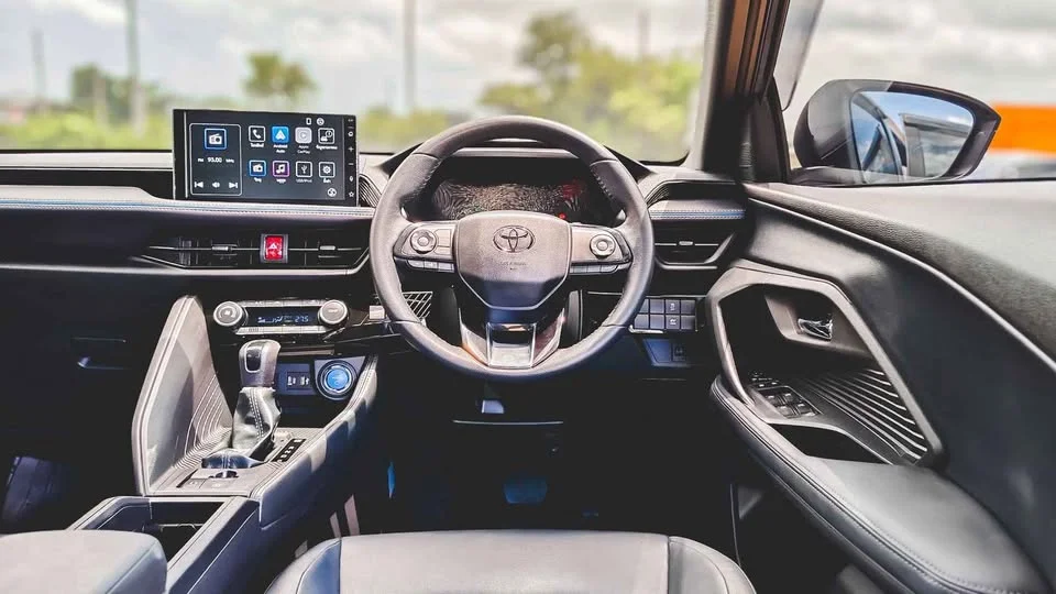 2024 Toyota Yaris Cross AC200 3