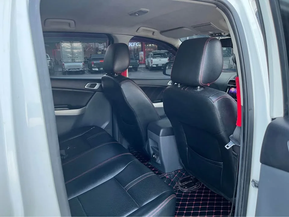 2012 Mazda BT-Series II 3