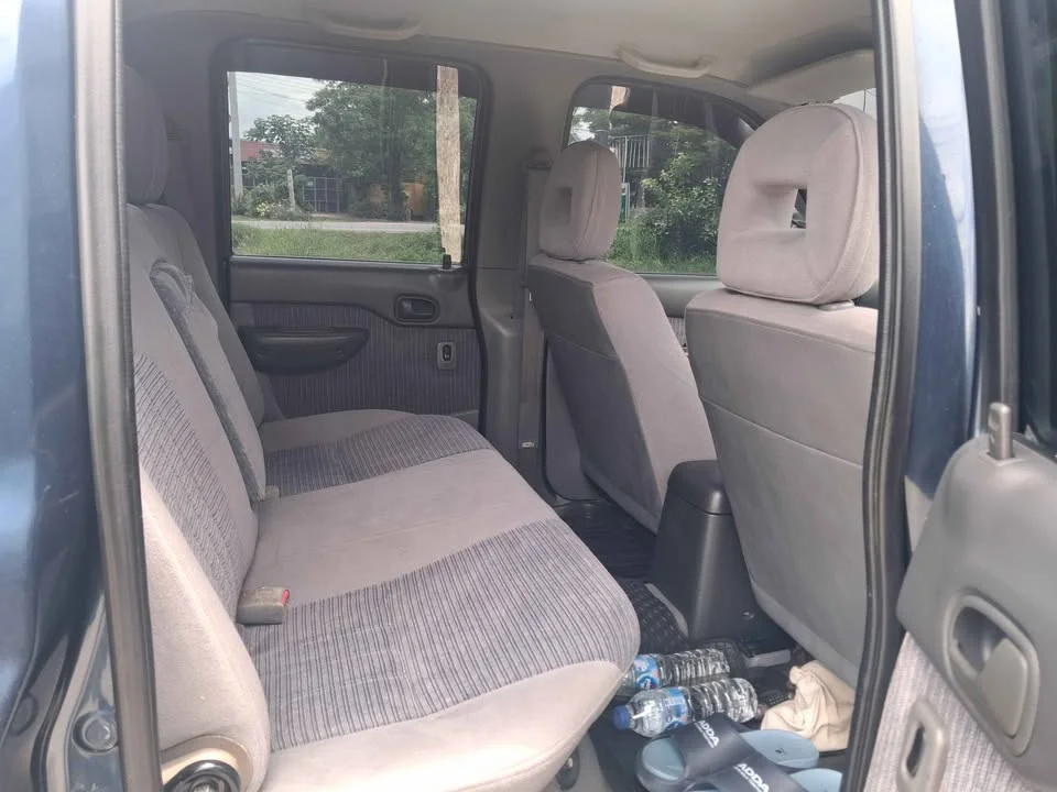 2003 Mazda 2500 Fighter V 3