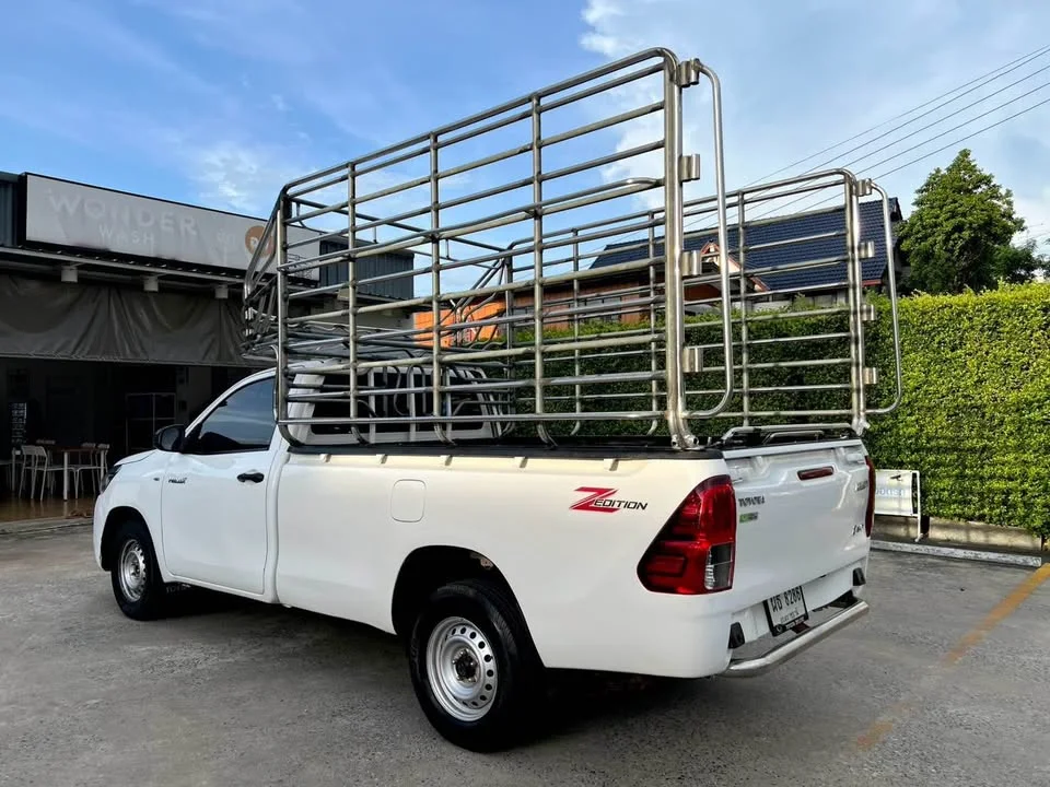 2021 Toyota Hilux VIII 2