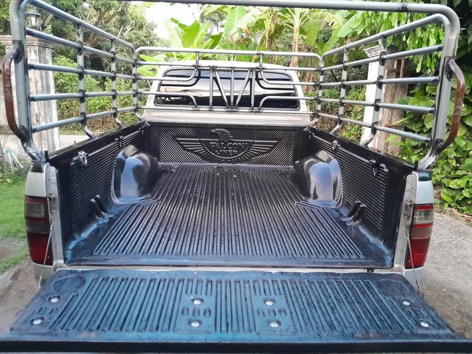 2002 Toyota Hilux Tiger VI 3