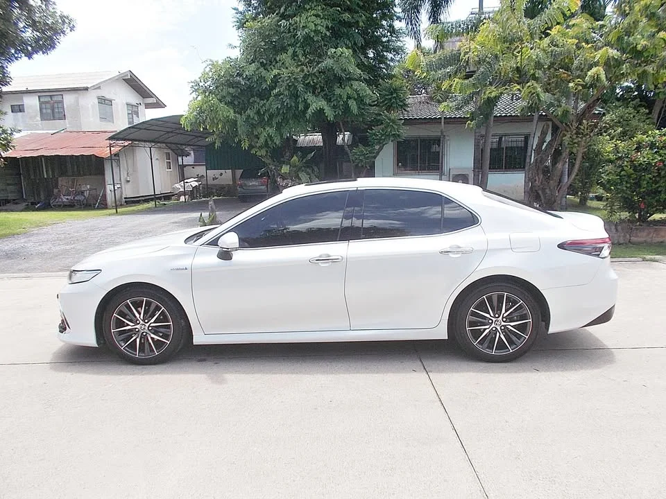 2023 Toyota Camry VIII (XV70) 3