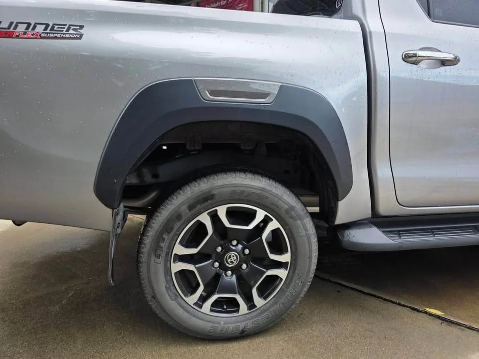 2022 Toyota Hilux VIII 2
