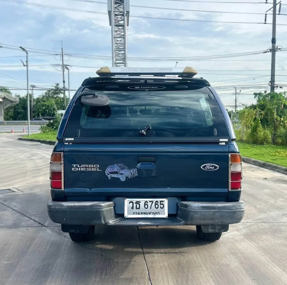 2002 Mazda 2500 Fighter V 2