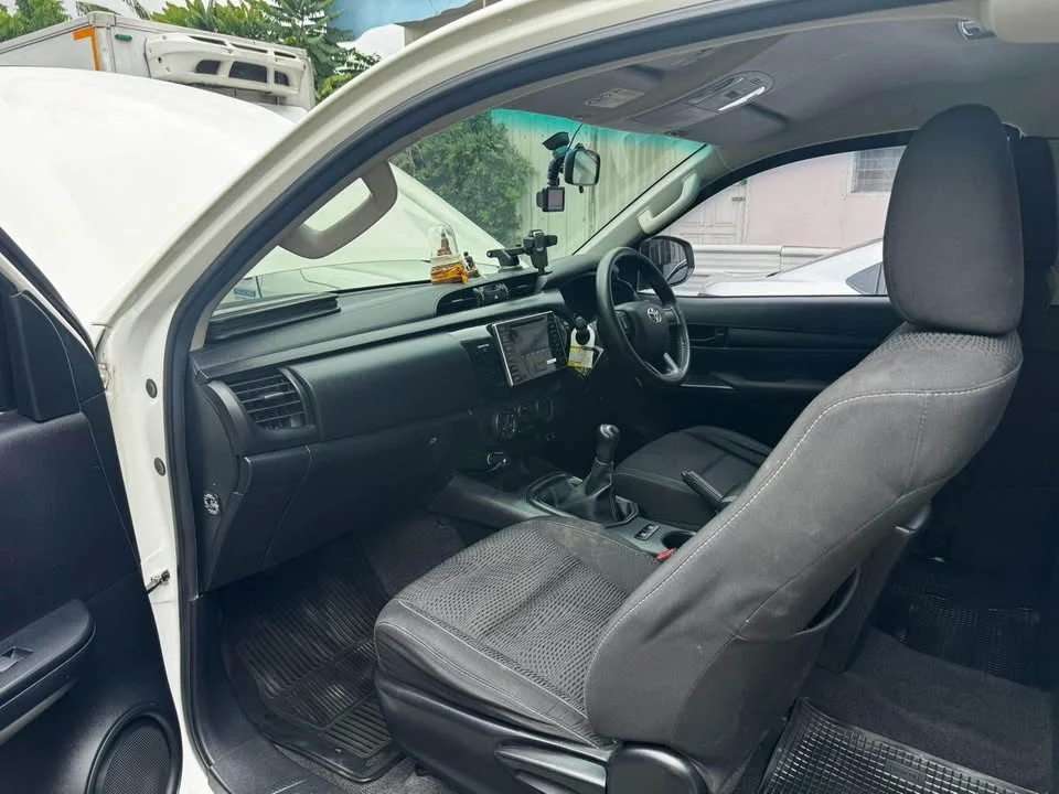 2018 Toyota Hilux VIII 3