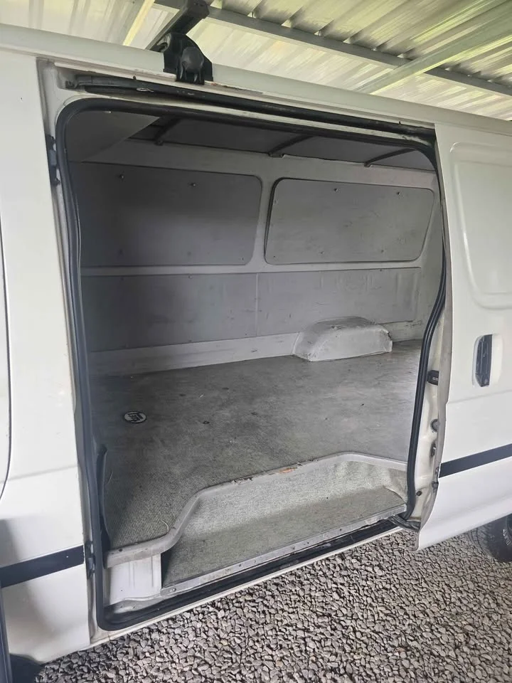 2004 Toyota Commuter IV (H100) 3