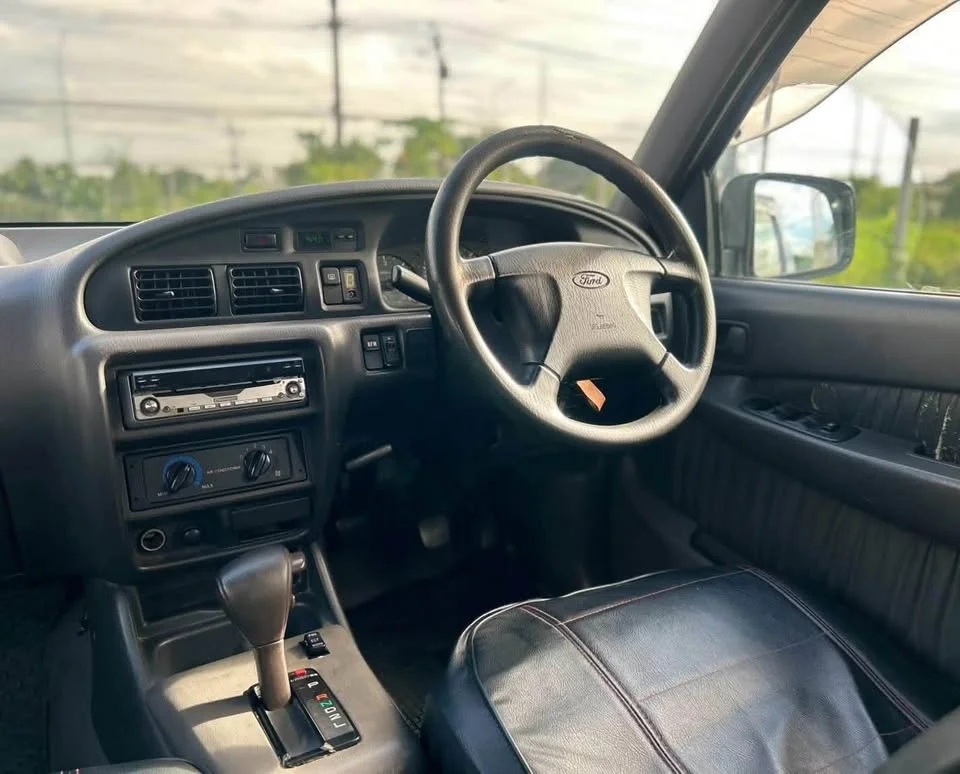 2002 Mazda 2500 Fighter V 2