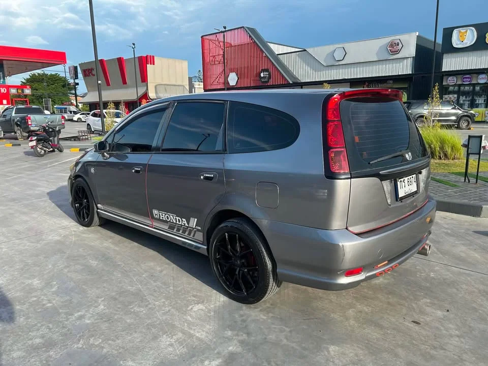 2005 Honda Stream I 2