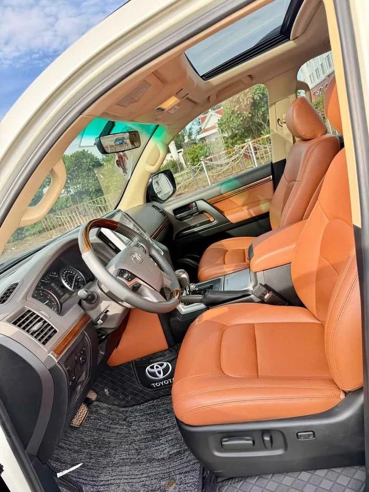 2017 Toyota Land Cruiser J200 3