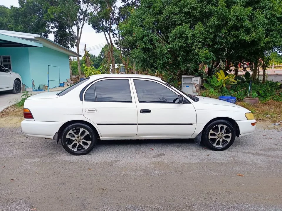 1999 Toyota Corolla Altis VII (E100) 3