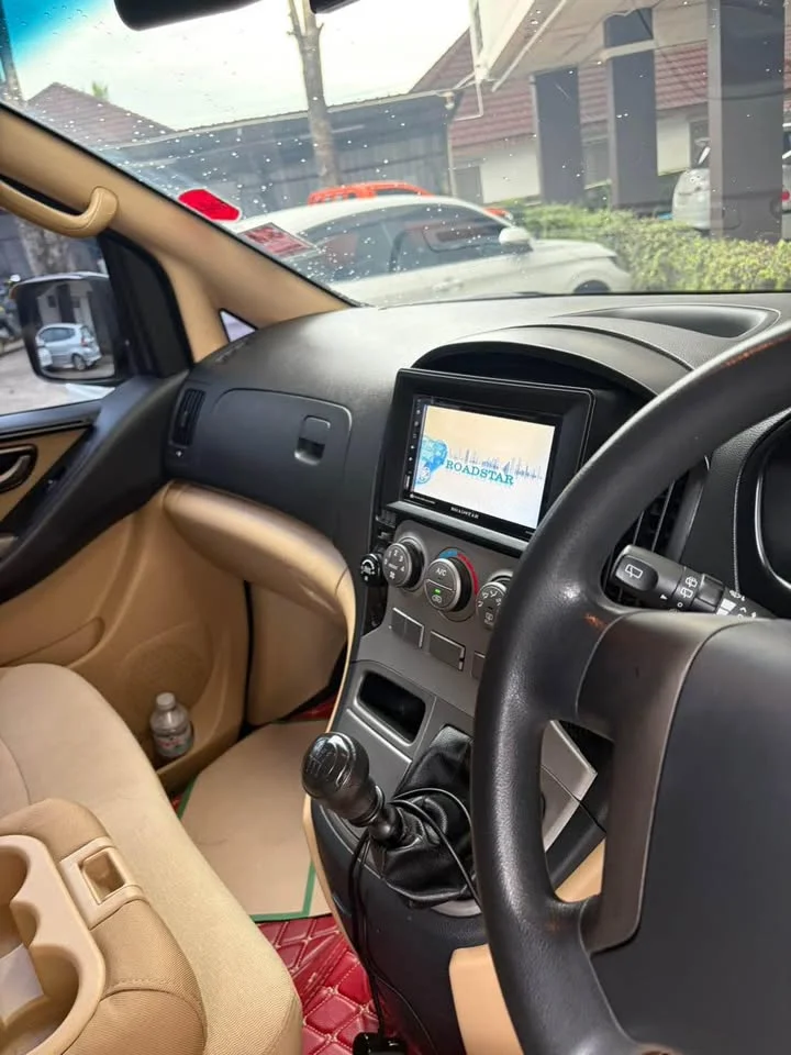2012 Hyundai H-1 II 2