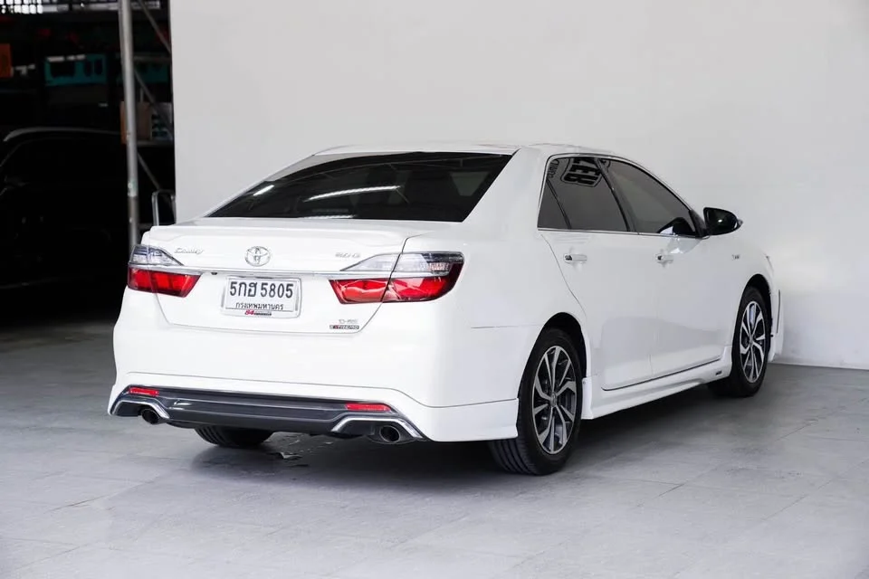 2017 Toyota Camry VII (XV50) 3