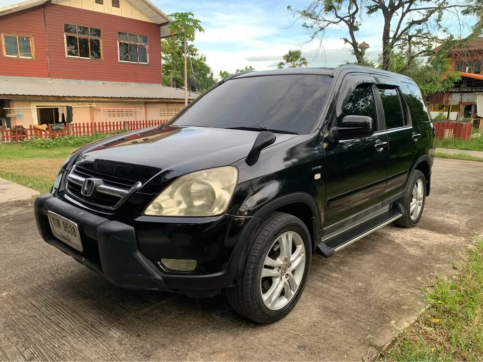 2004 Honda CR-V II 3