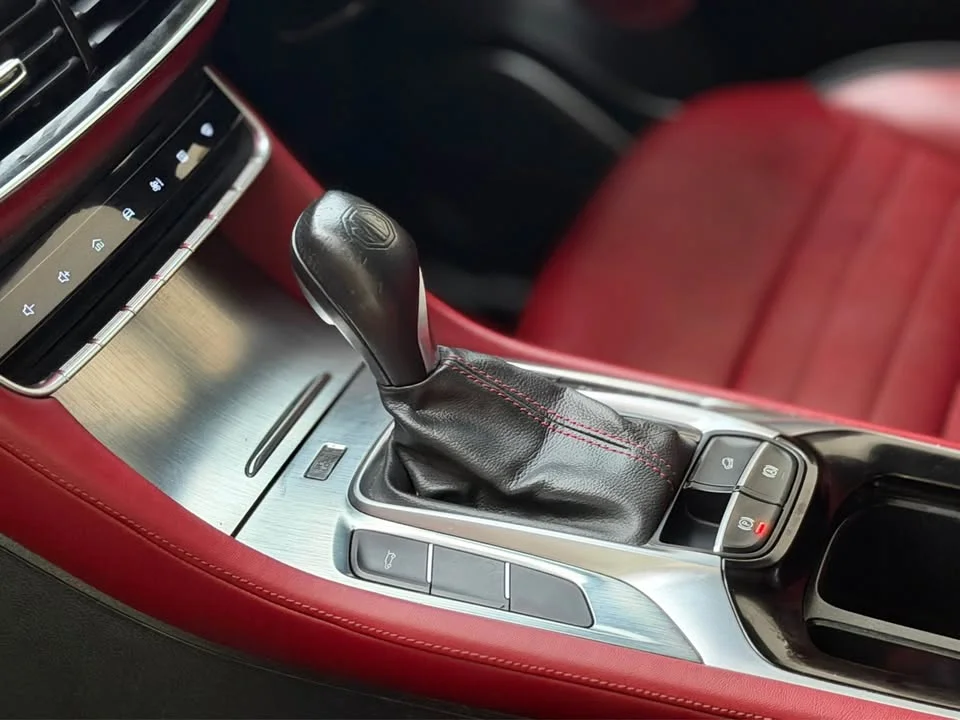 2019 MG HS 3