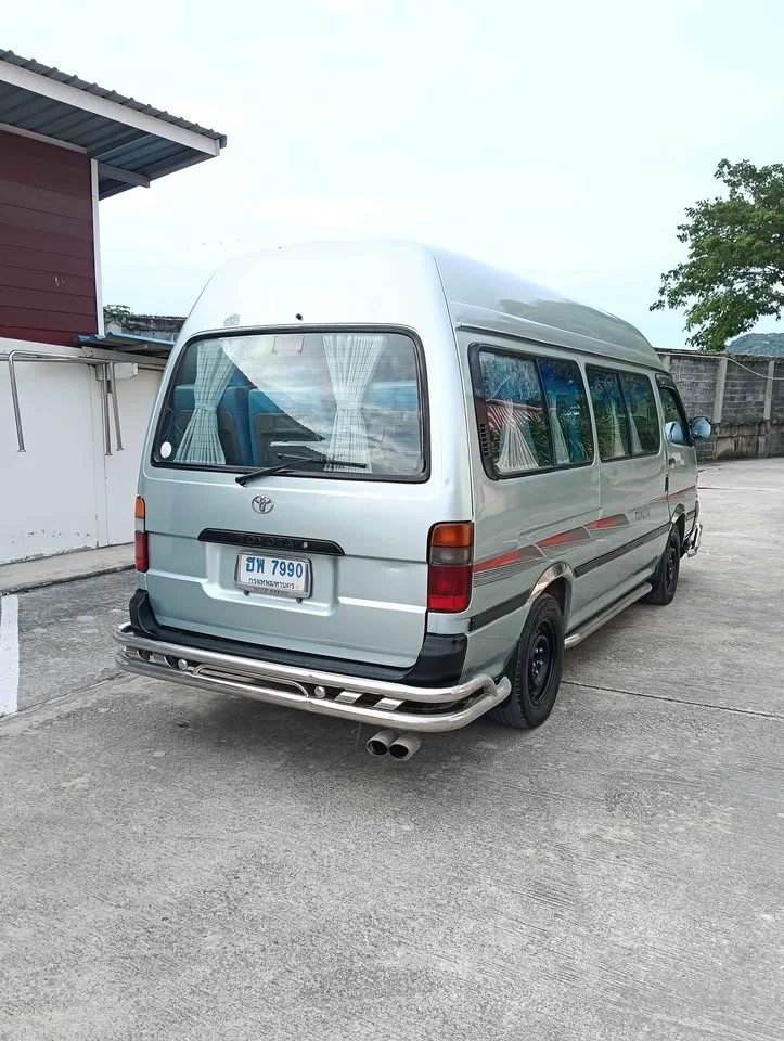 2002 Toyota Commuter IV (H100) 3