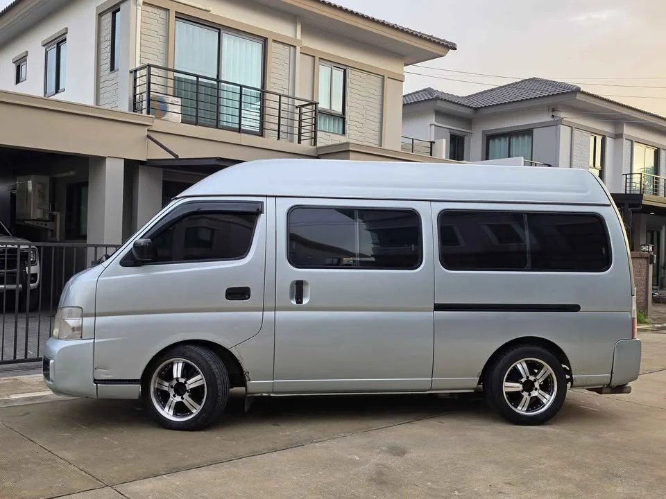 2004 Nissan Urvan V (E25) 2