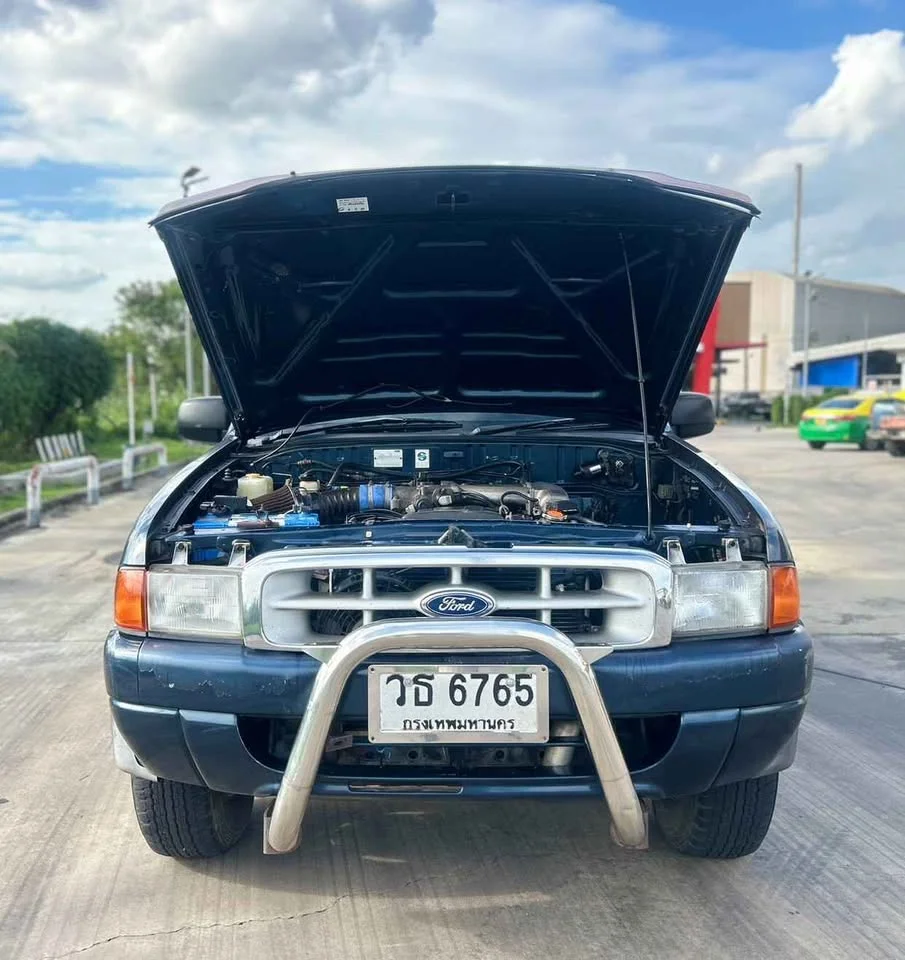 2002 Mazda 2500 Fighter V 2