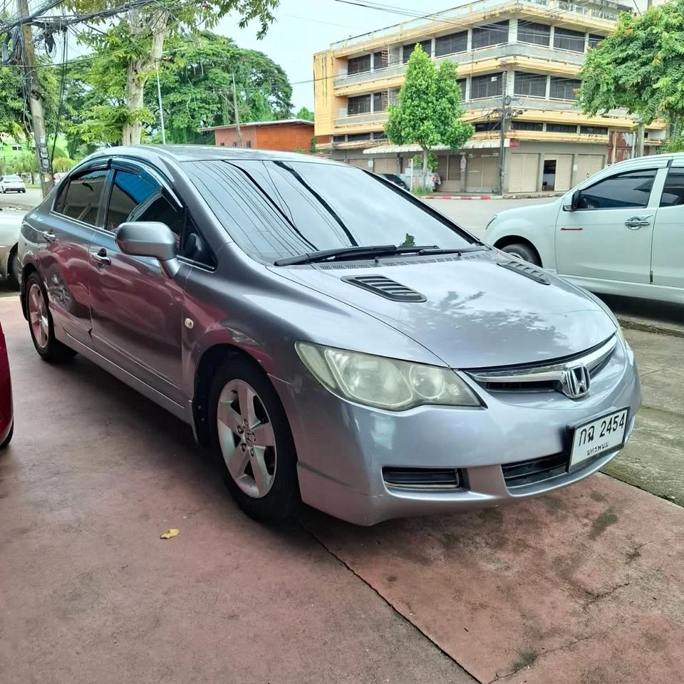 2005 Honda Civic VIII 2