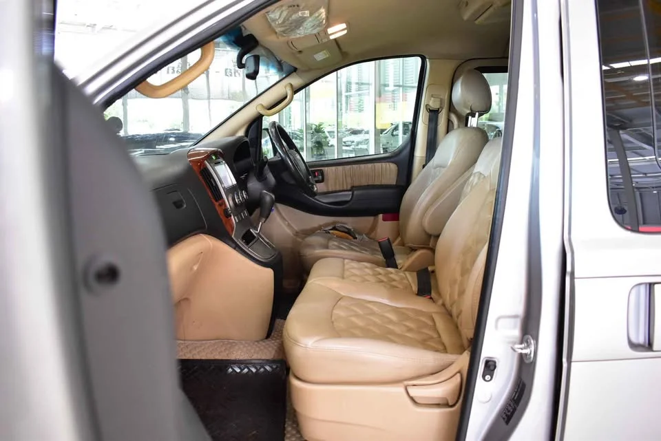 2011 Hyundai H-1 II 3