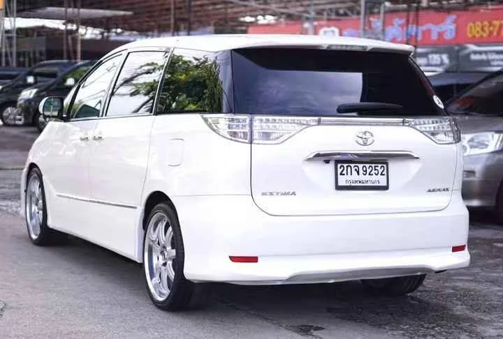2014 Toyota Estima III 3