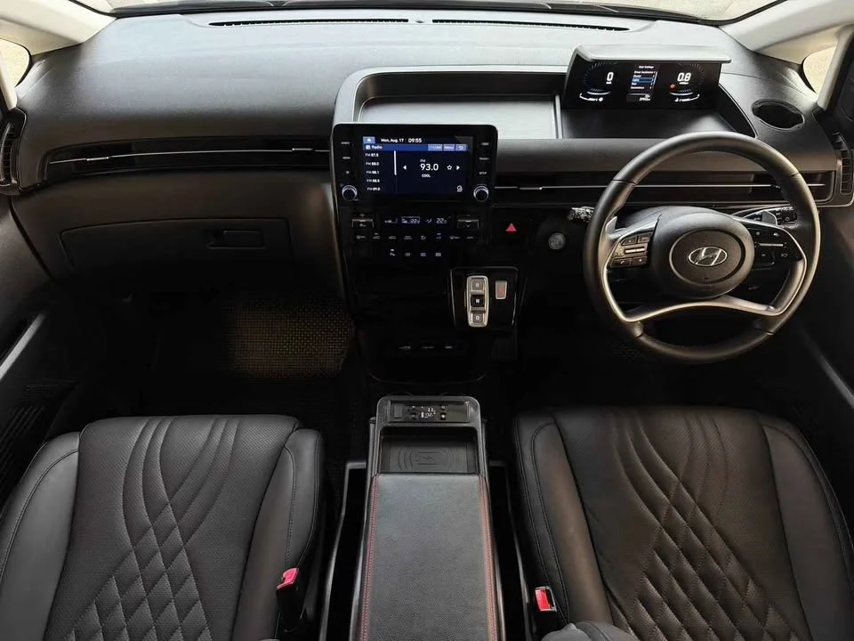 2023 Hyundai Staria US4 2