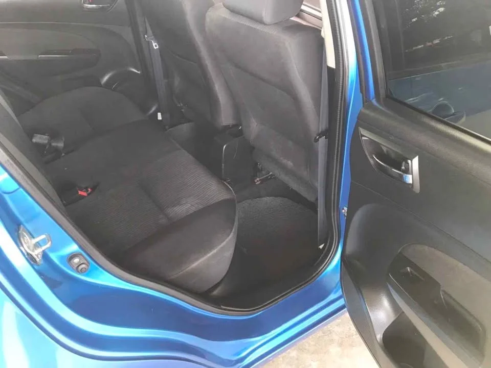 2015 Suzuki Swift II 2
