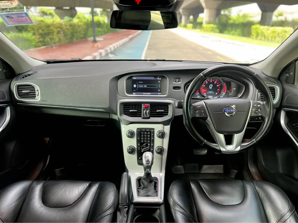 2014 Volvo V40 II 3