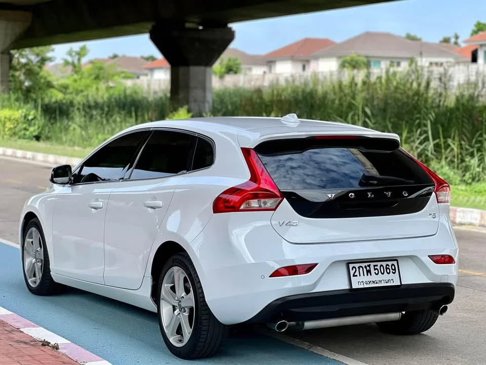 2014 Volvo V40 II 2