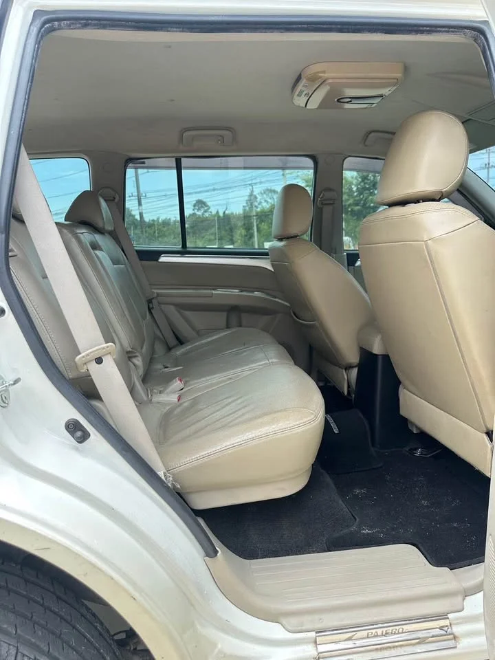 2009 Mitsubishi Pajero Sport II 2
