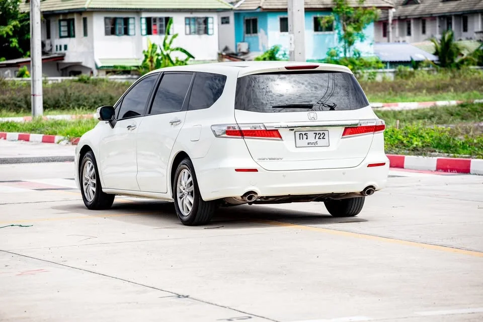 2013 Honda Odyssey IV 2