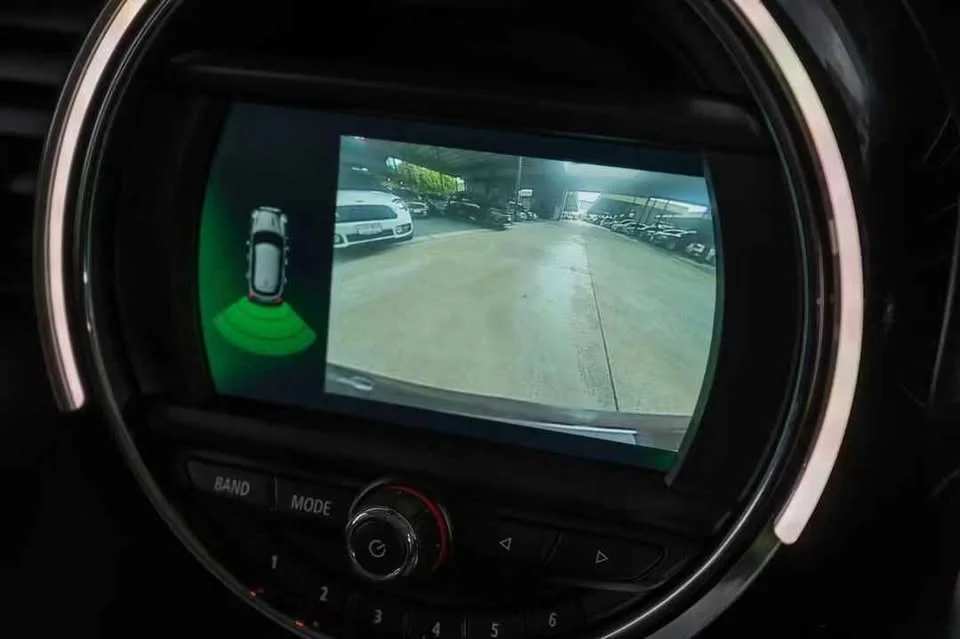 2019 Mini Hatch  III 2