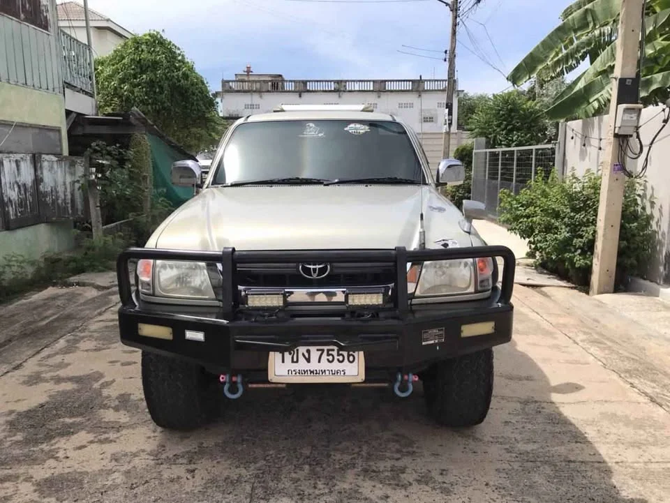 2002 Toyota Hilux Tiger VI 3