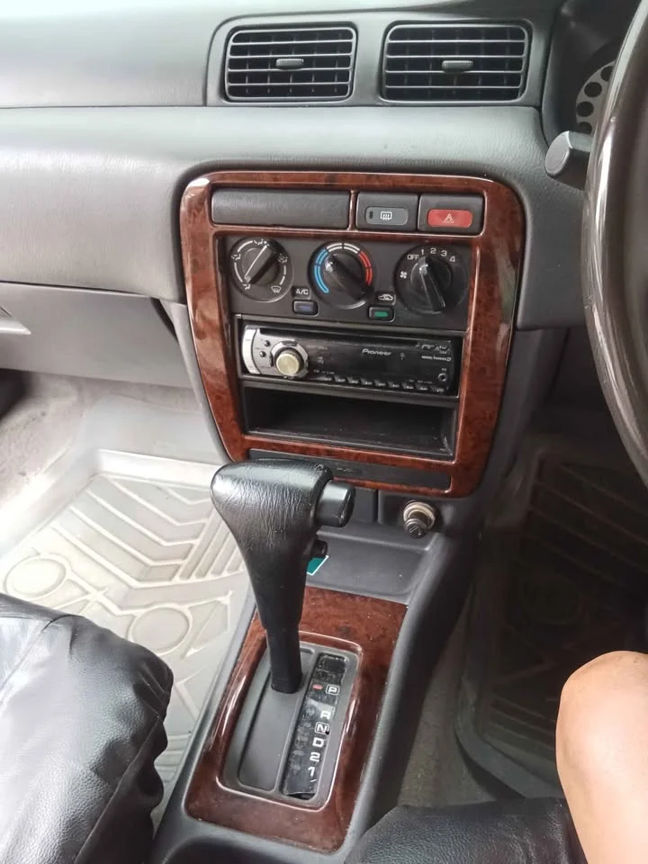 2000 Nissan Sunny IV 3