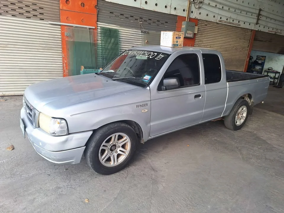 2005 Mazda 2500 Fighter V 3