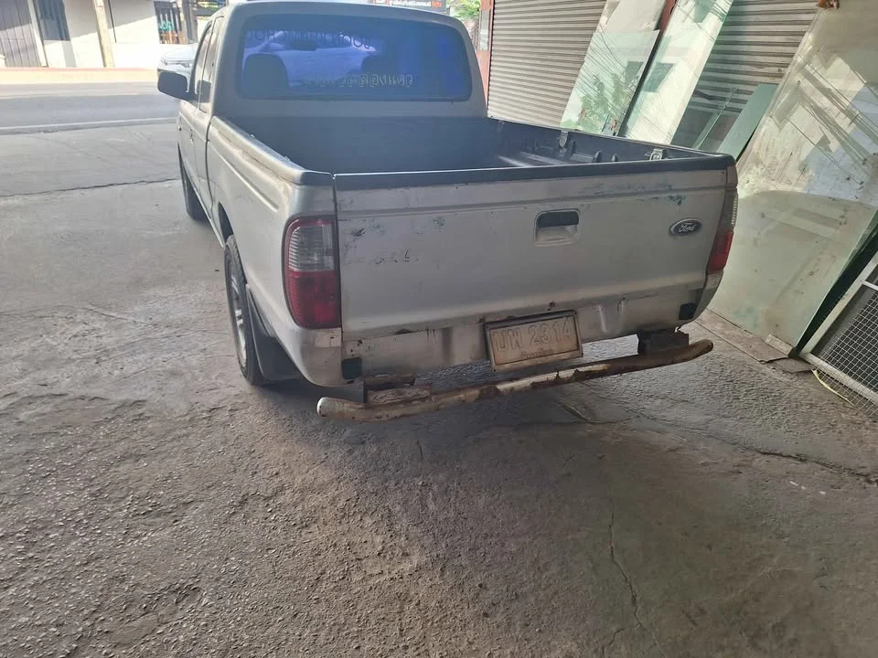 2005 Mazda 2500 Fighter V 2